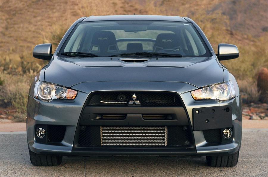  Mitsubishi Lancer Evolution X GSR 2013 года  (фото 6 из 43)
